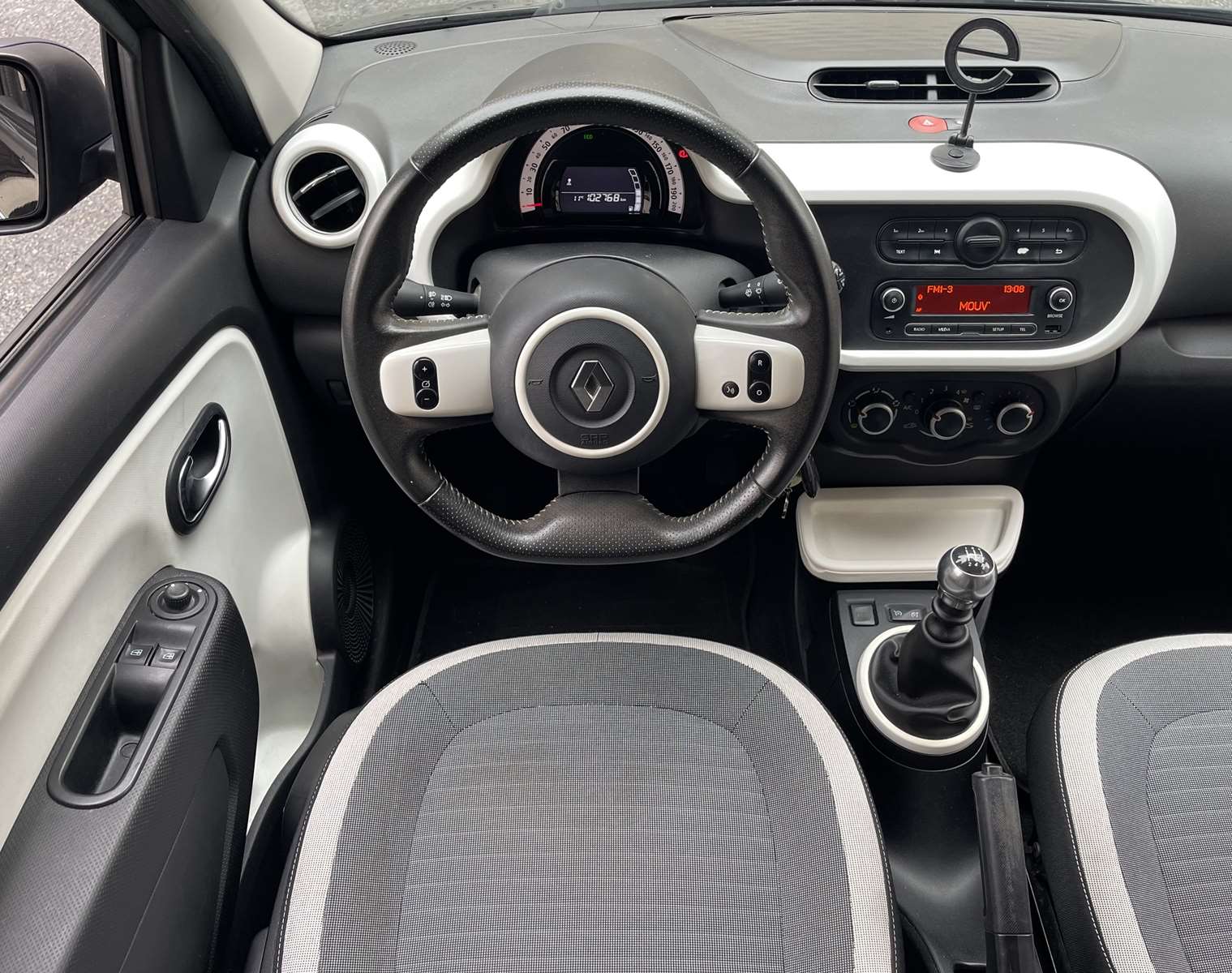 Renault Twingo 0.9 TCe 90ch energy Intens 13