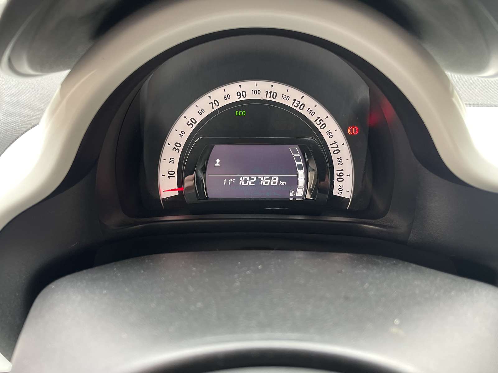 Renault Twingo 0.9 TCe 90ch energy Intens 17