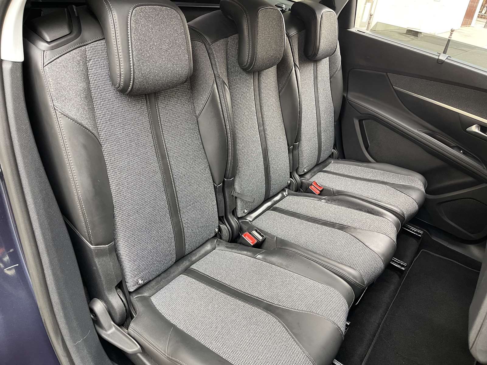 Peugeot 5008 1.6 THP 165ch Allure Busines S&S EAT6 10