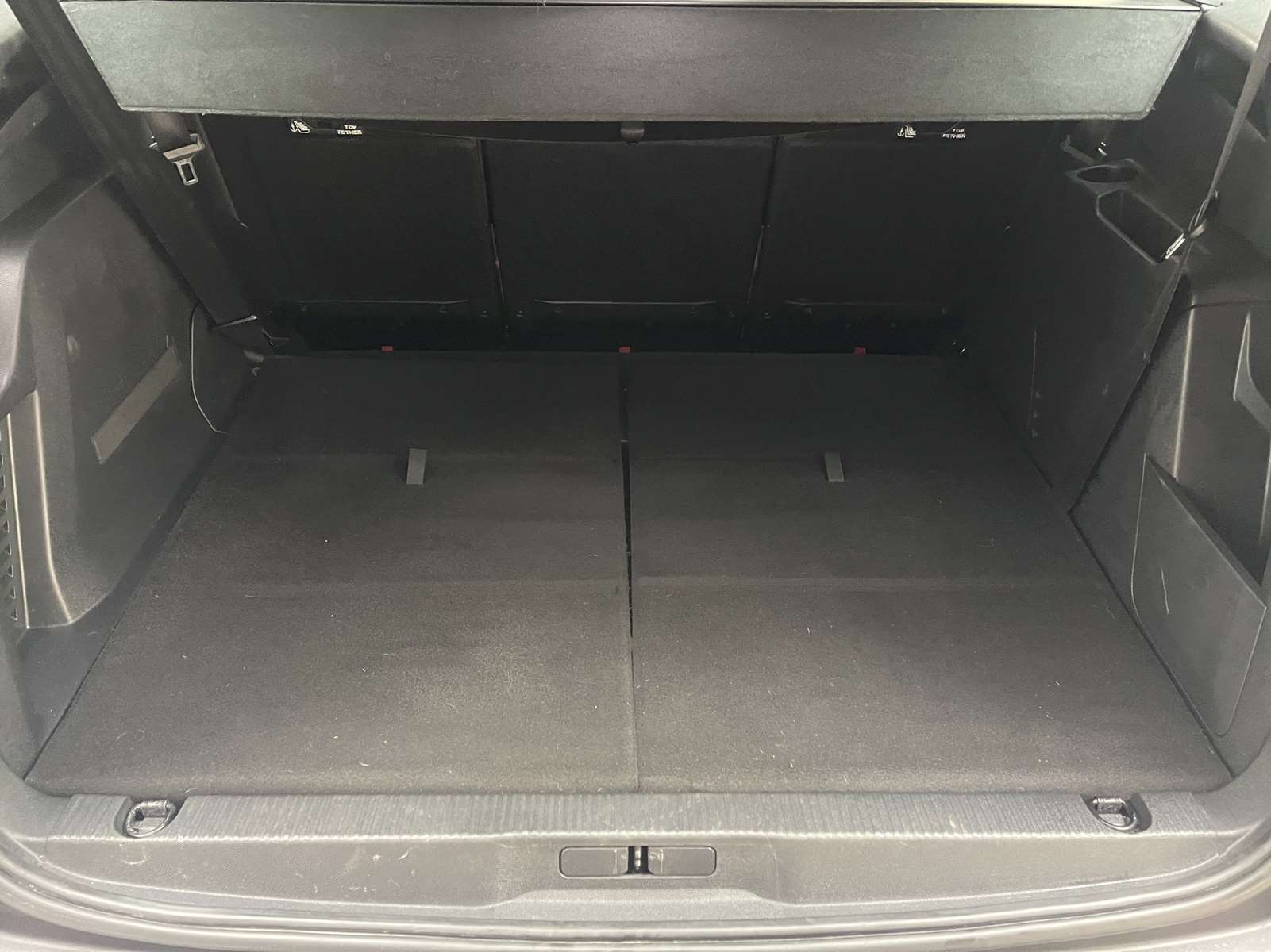 Peugeot 5008 1.6 THP 165ch Allure Busines S&S EAT6 22