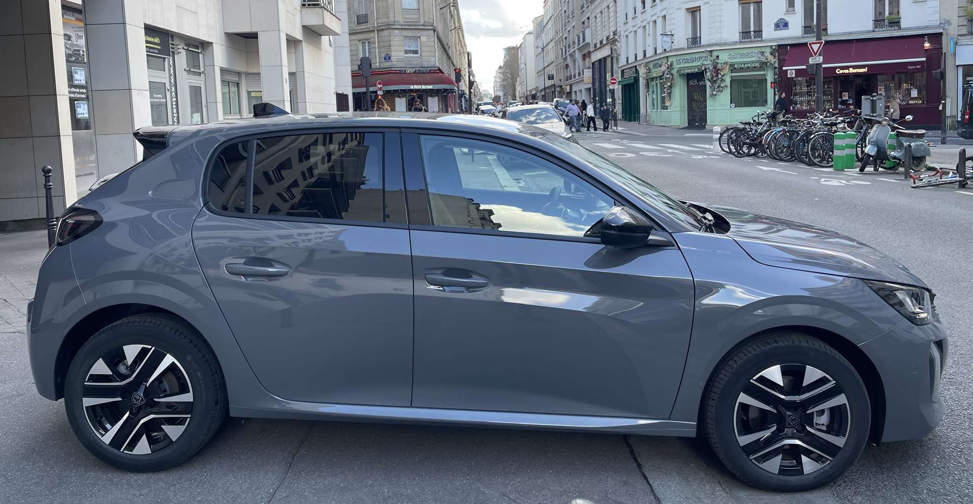 PEUGEOT 208 II ALLURE Hybrid e-DSC6 110ch GRIS SELENUIM 1ère main 1