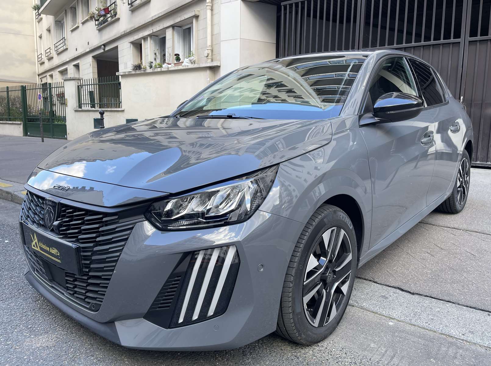 PEUGEOT 208 II ALLURE Hybrid e-DSC6 110ch GRIS SELENUIM 1ère main 6