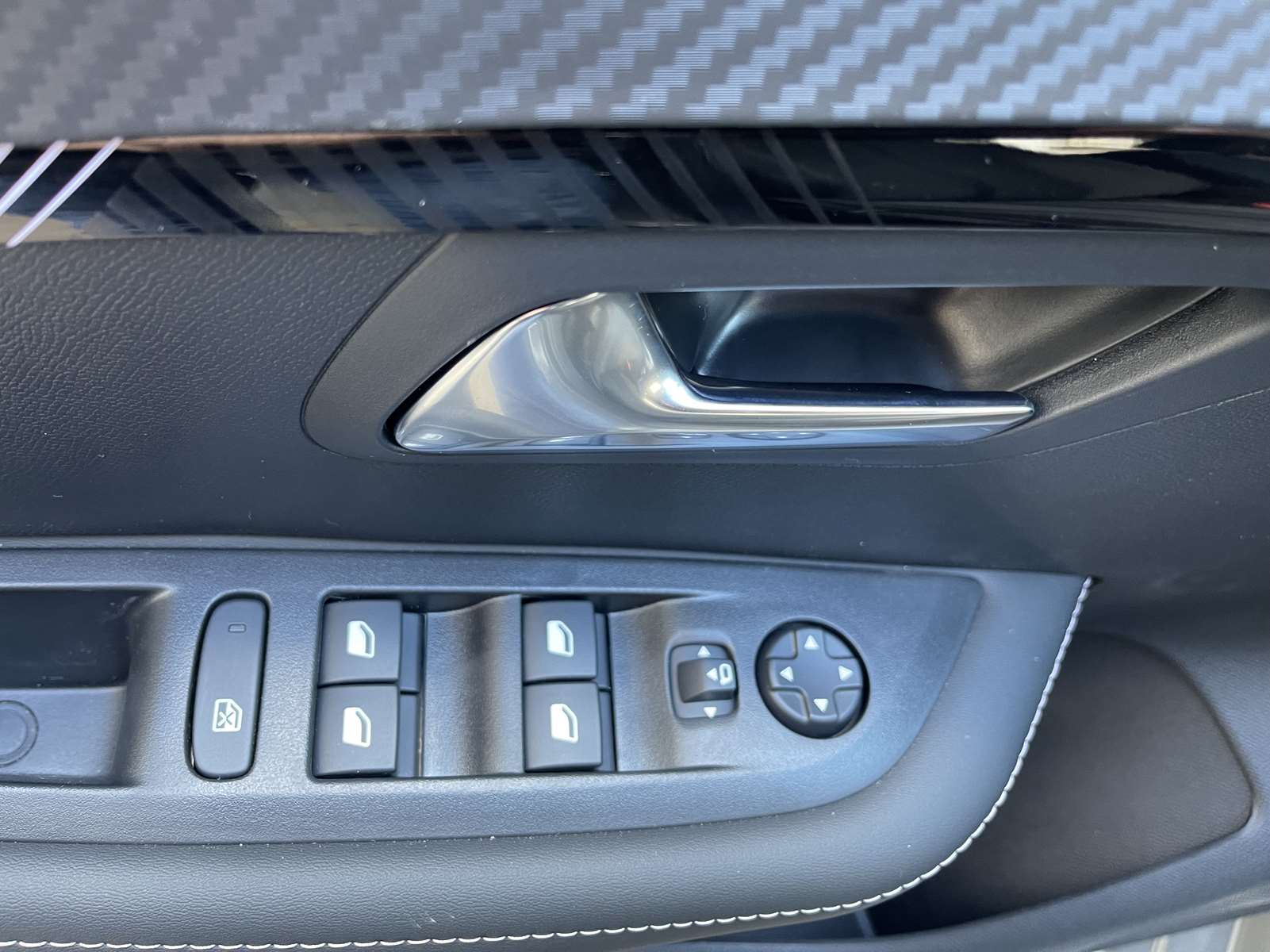 PEUGEOT 208 II ALLURE Hybrid e-DSC6 110ch GRIS SELENUIM 1ère main 17