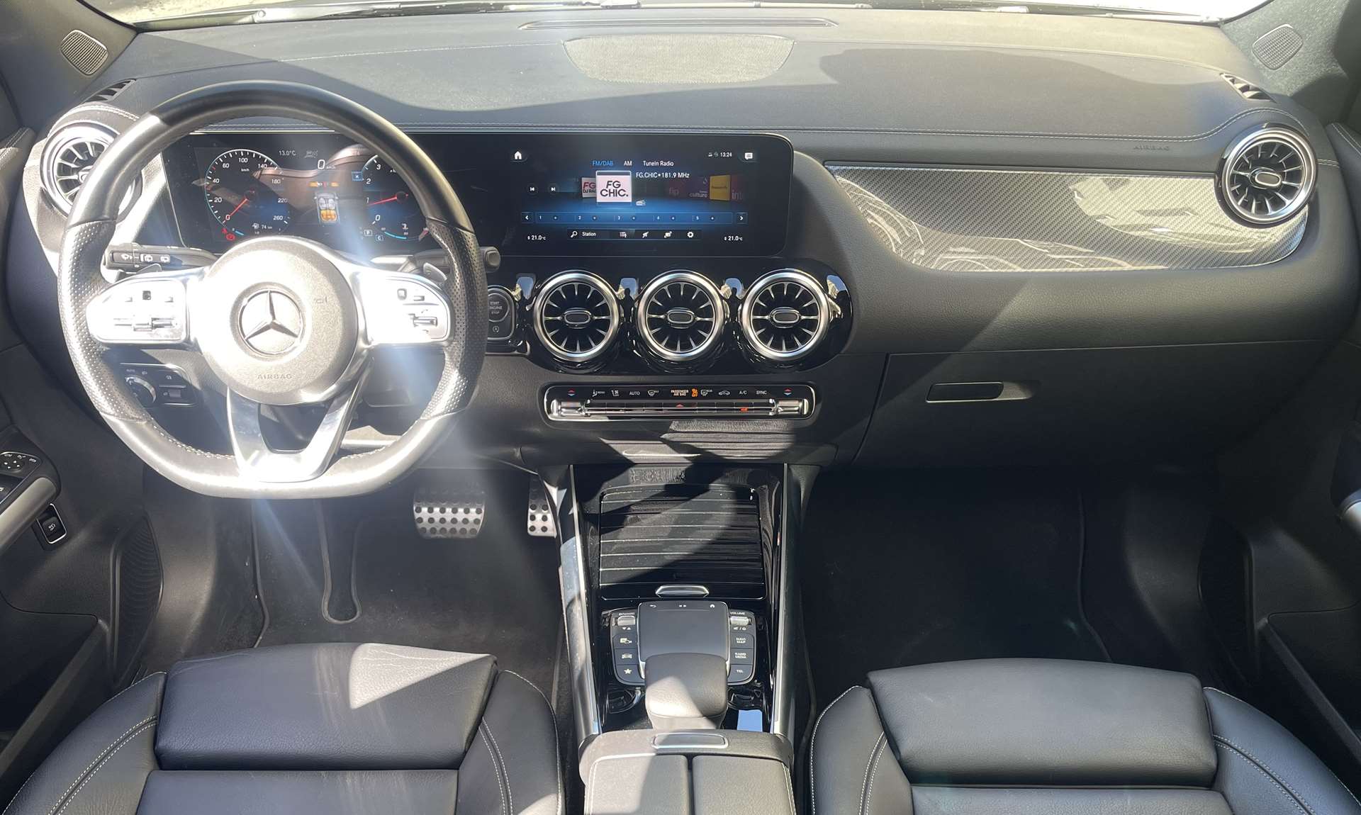 MERCEDES GLA II 200 AMG LINE 7G-DCT 13