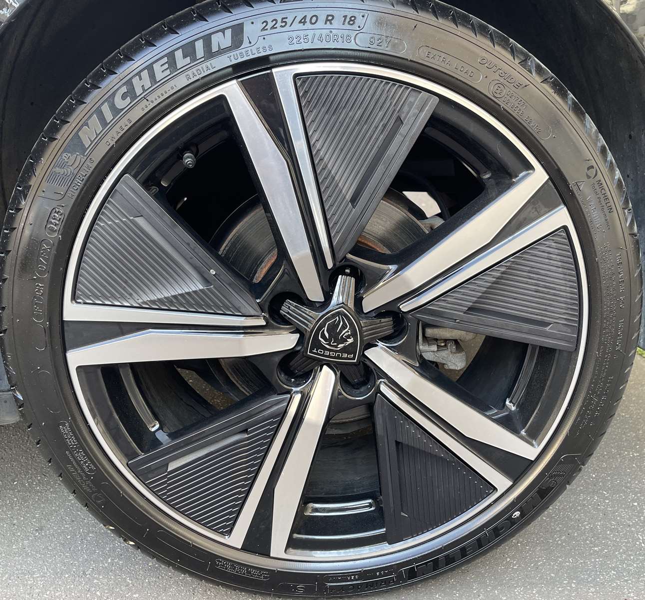 Peugeot 308 1.2 PureTech 130ch S&S GT EAT8 22