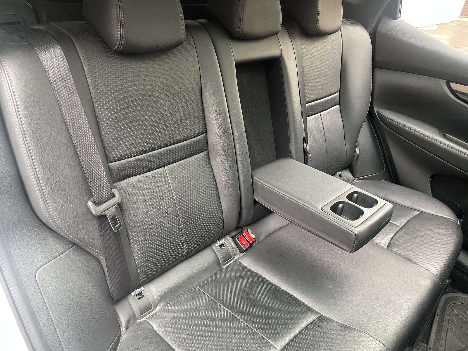 NISSAN QASHQAI II 1.2 DIG-T 115 TEKNA XTRONIC 10