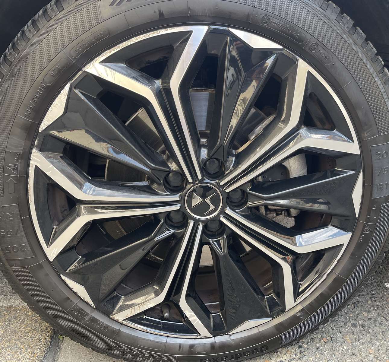 DS DS 4 II 1.6 HYBRIDE E-TENSE 225 RIVOLI 1ère main 26