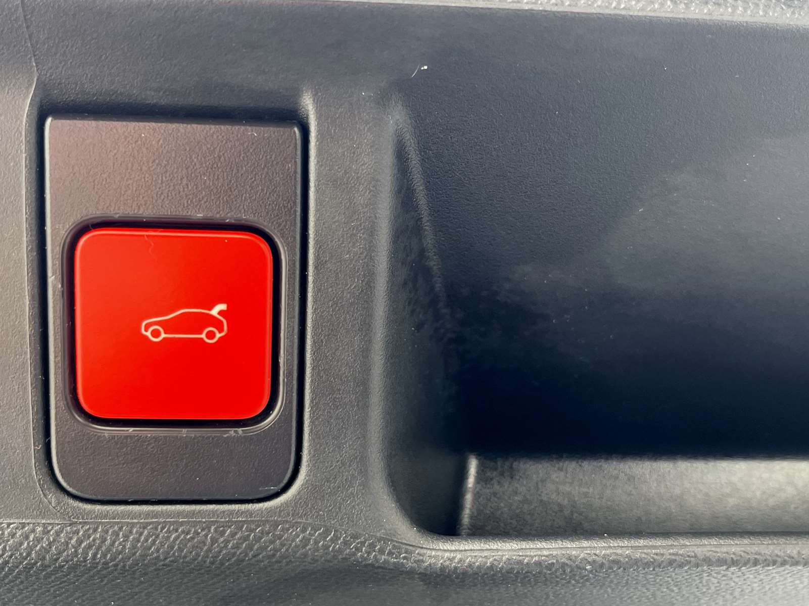 DS DS 4 II 1.6 HYBRIDE E-TENSE 225 RIVOLI 1ère main 23