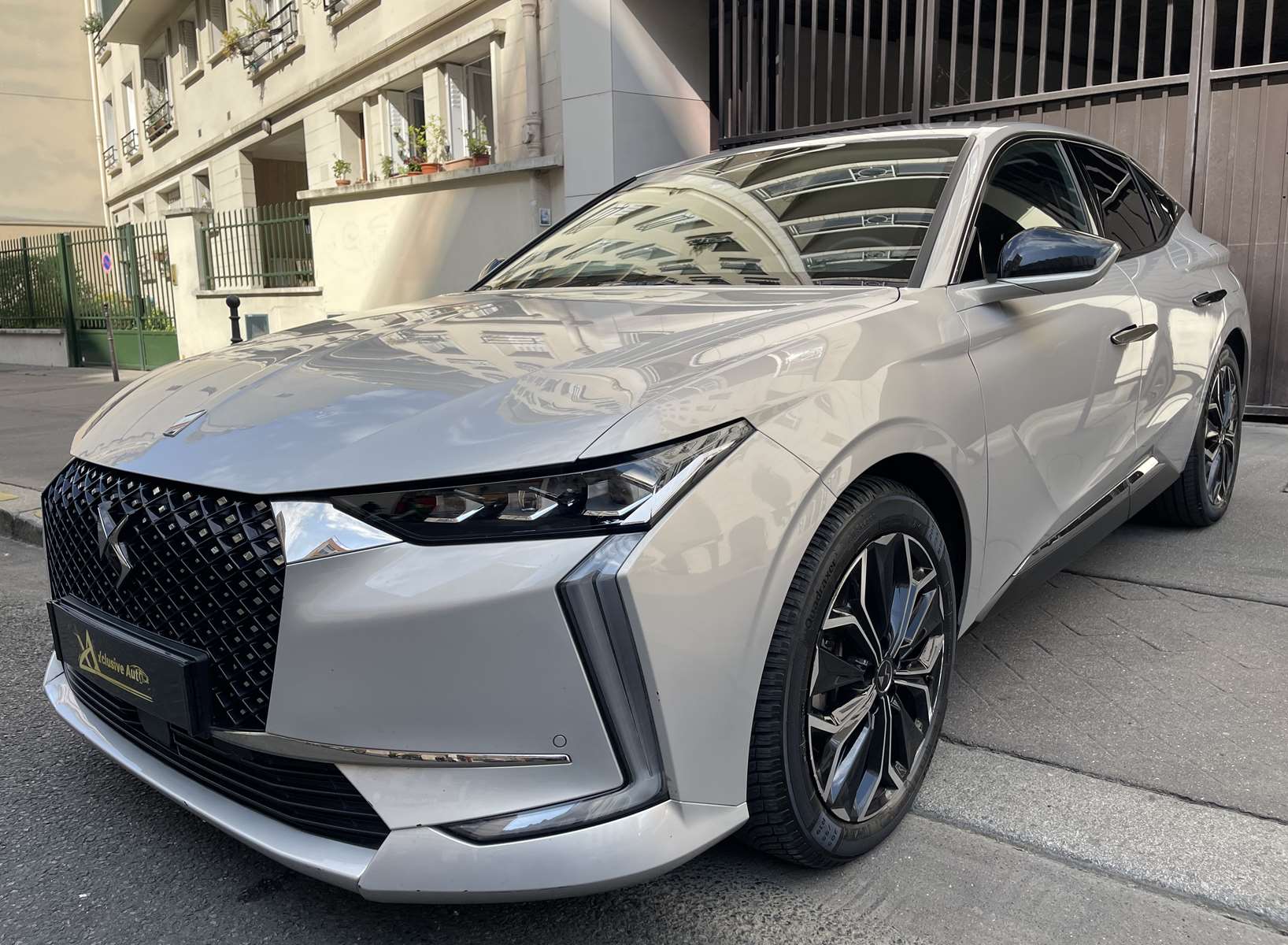 DS DS 4 II 1.6 HYBRIDE E-TENSE 225 RIVOLI 1ère main 6