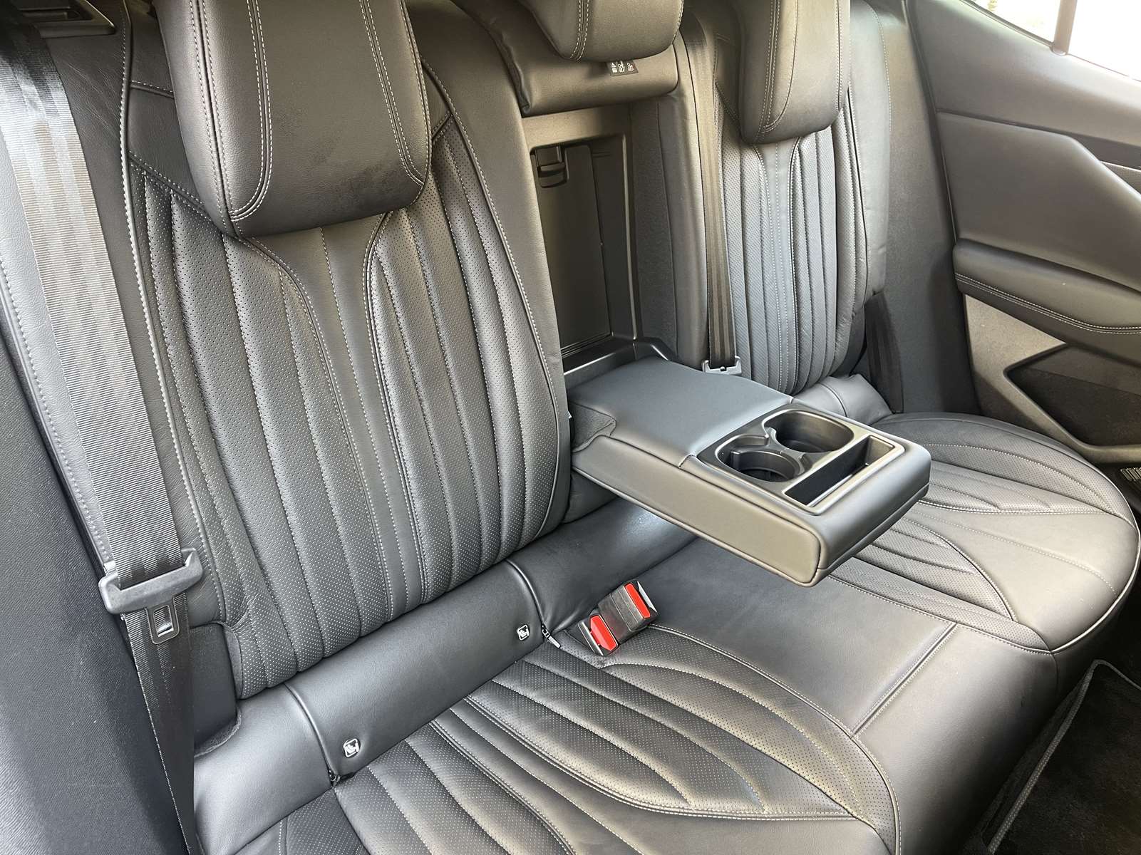 DS DS 4 II 1.6 HYBRIDE E-TENSE 225 RIVOLI 1ère main 10