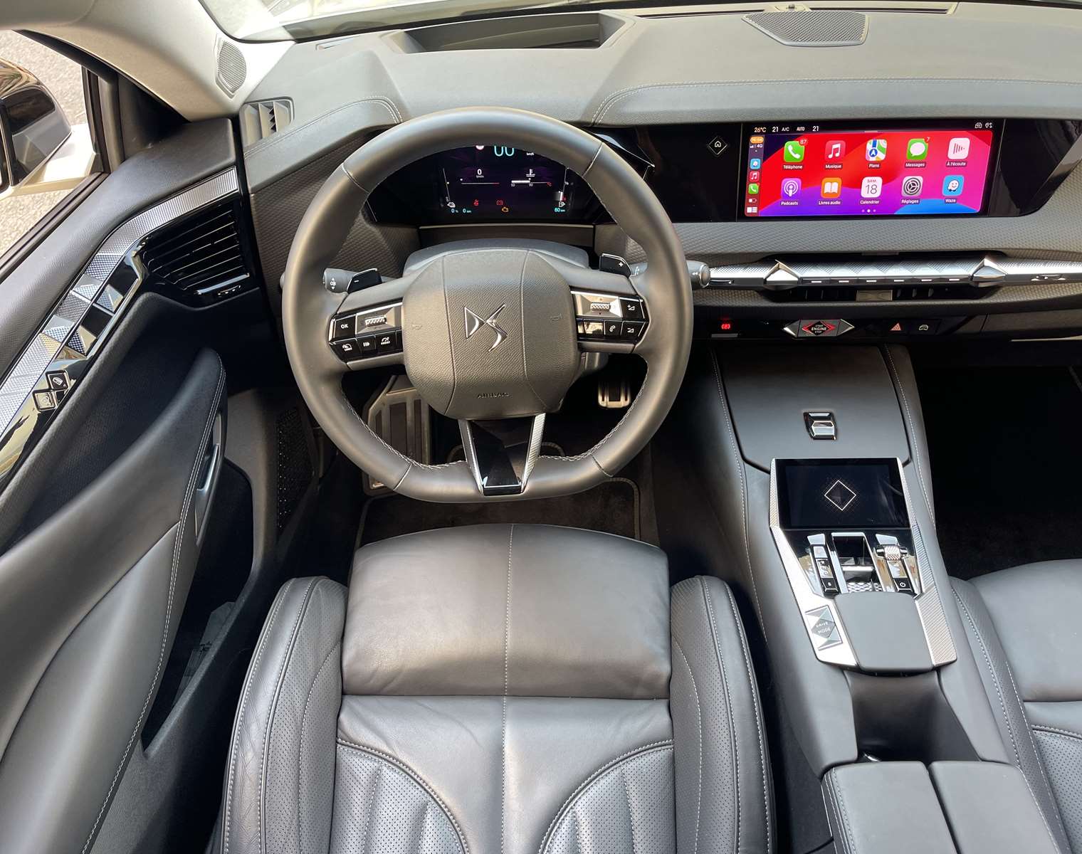 DS DS 4 II 1.6 HYBRIDE E-TENSE 225 RIVOLI 1ère main 13