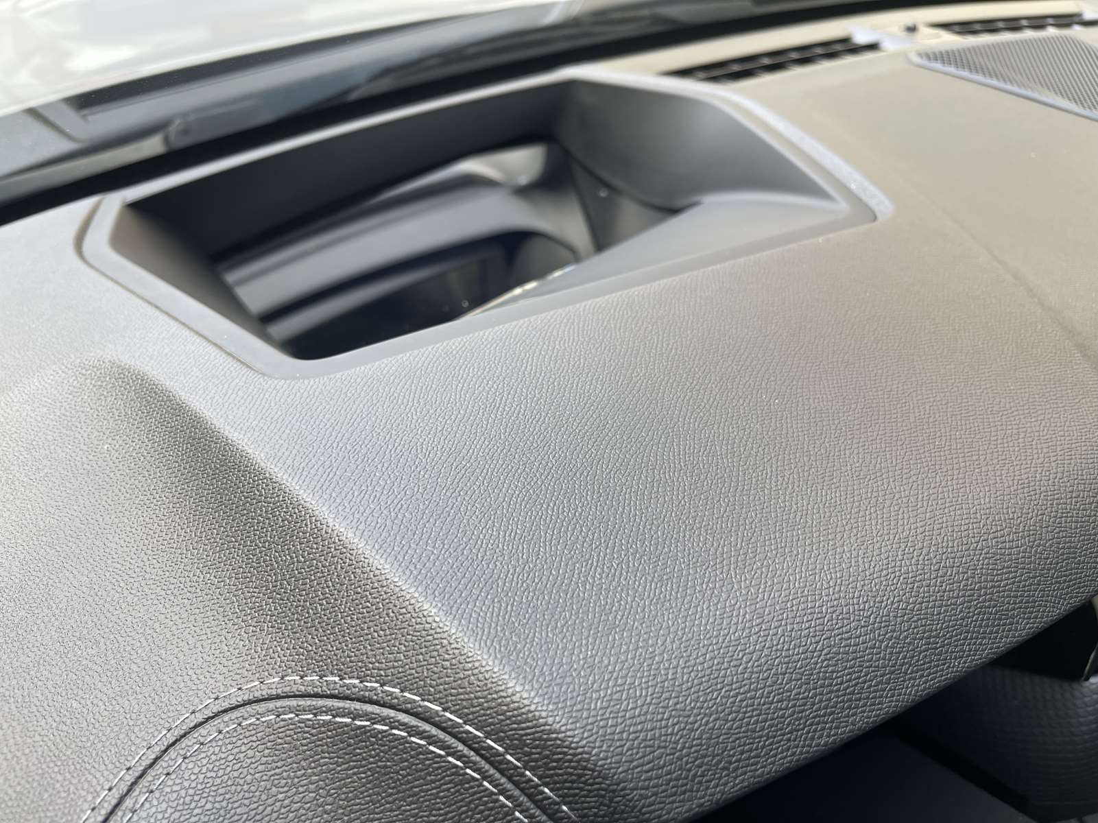 DS DS 4 II 1.6 HYBRIDE E-TENSE 225 RIVOLI 1ère main 25