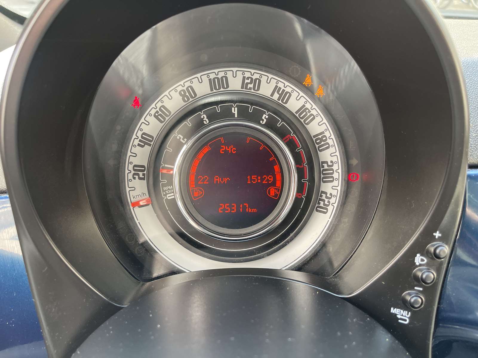 FIAT 500 II (2) HYBRIDE 1.0 70 CH DOLCEVITA BSG HYBRIDE TOIT PANORAMIQUE 18