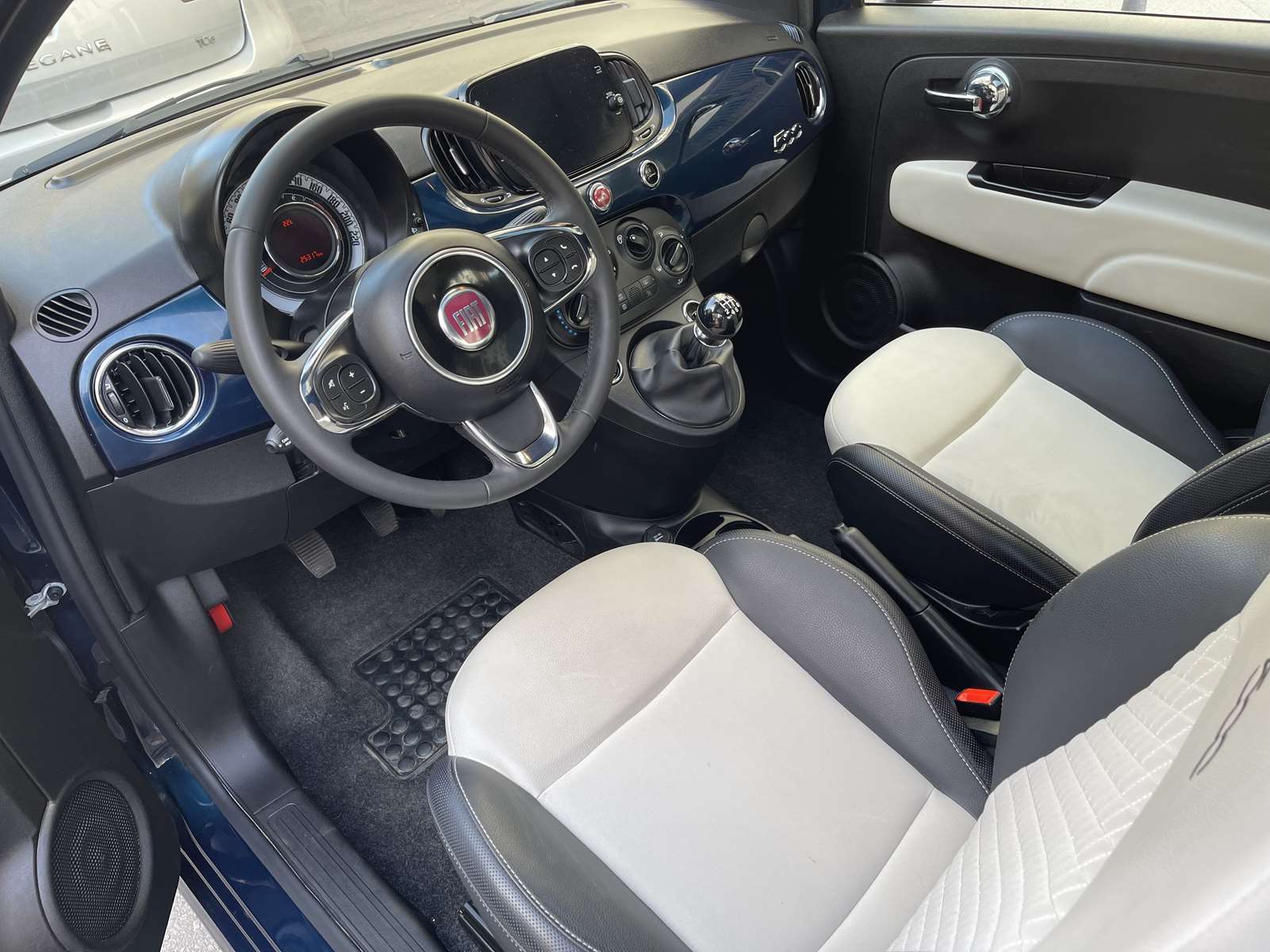 FIAT 500 II (2) HYBRIDE 1.0 70 CH DOLCEVITA BSG HYBRIDE TOIT PANORAMIQUE 15