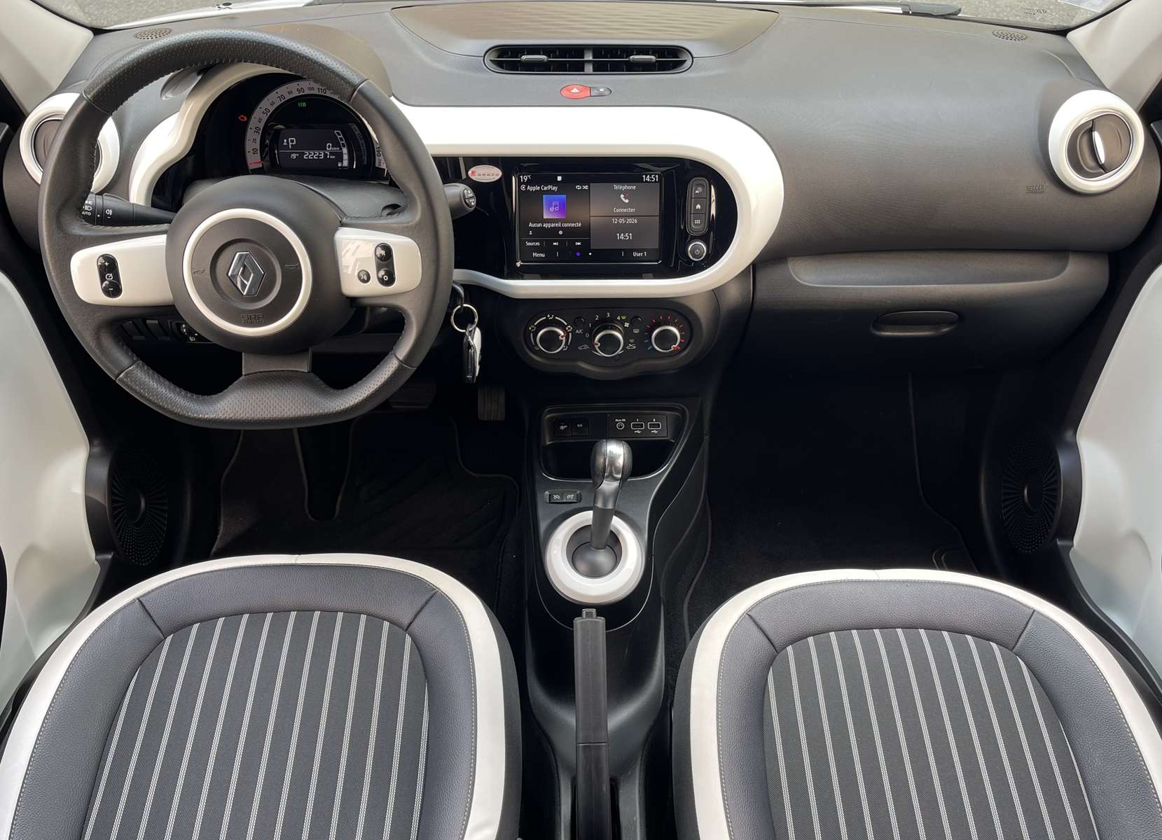 RENAULT TWINGO III (2) 0.9 TCE 95 INTENS EDC 12