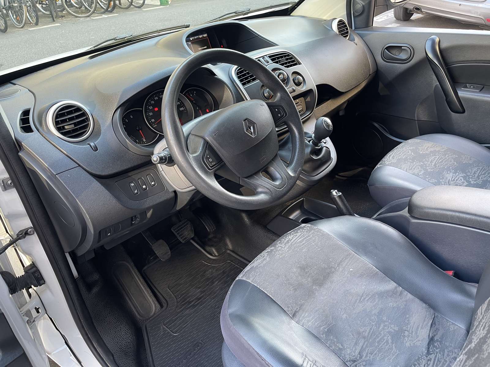 Renault Kangoo Express 1.2 TCe 115ch Extra R-Link 1ère main 10