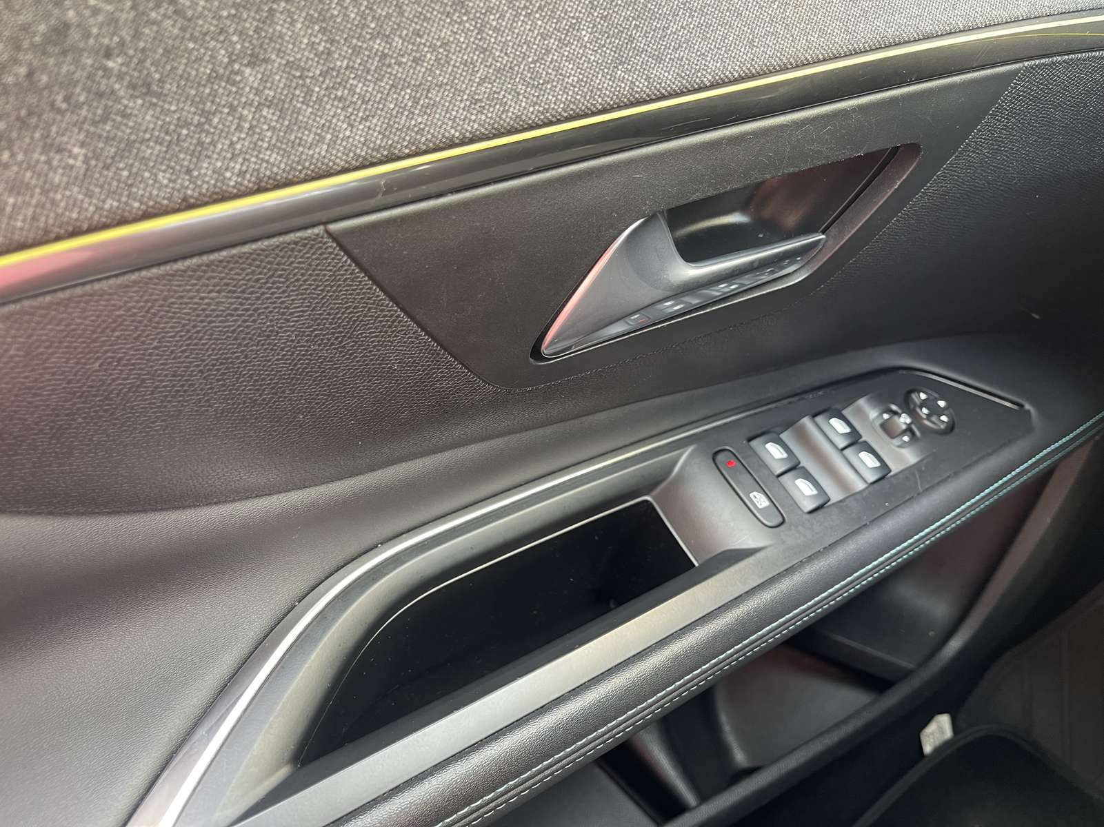 PEUGEOT 5008 II (2) 1.5 BLUEHDI 130 S&S ALLURE PACK EAT8 20