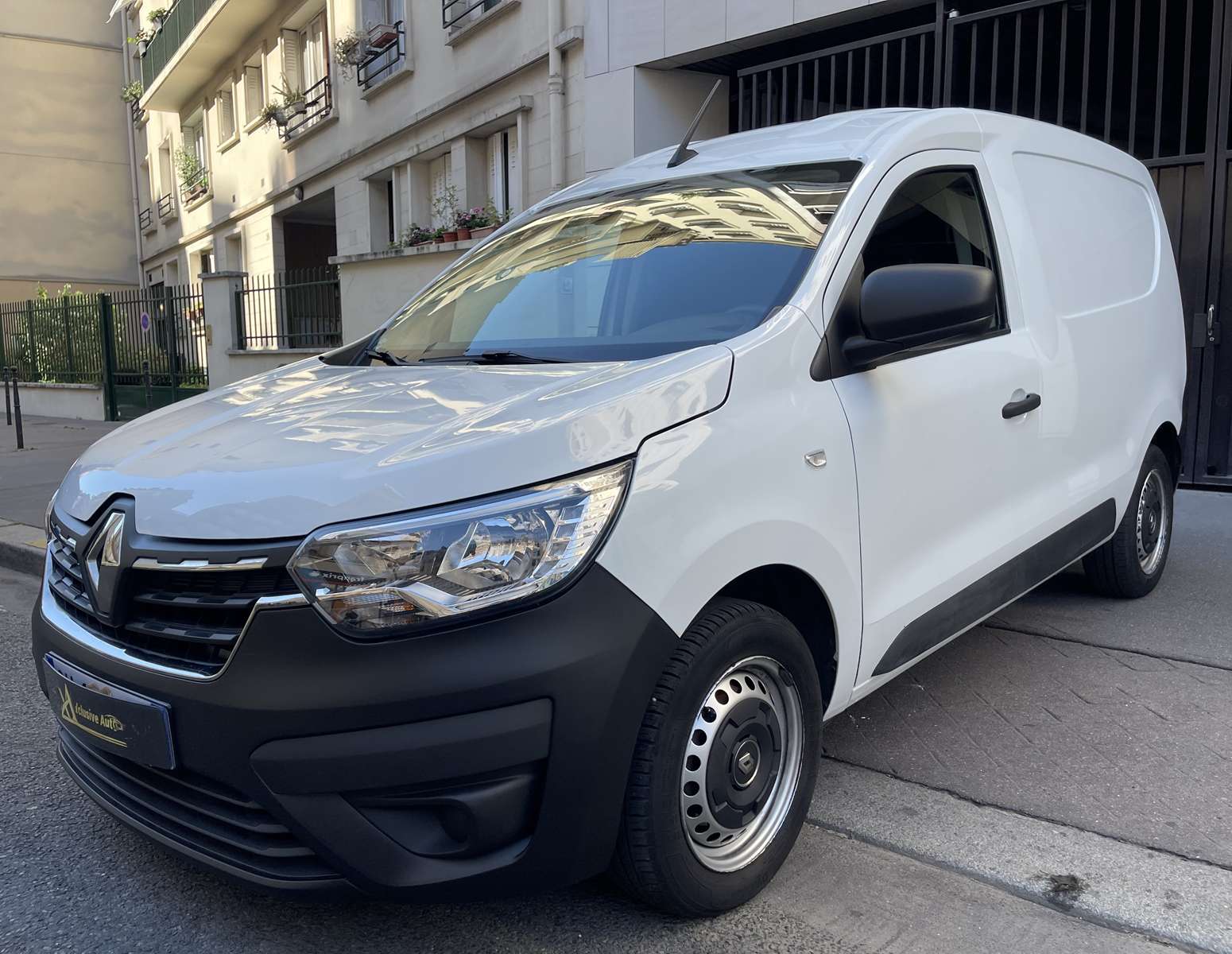 Renault Express Van 1.3 TCe 100ch Confort 1ère main 6