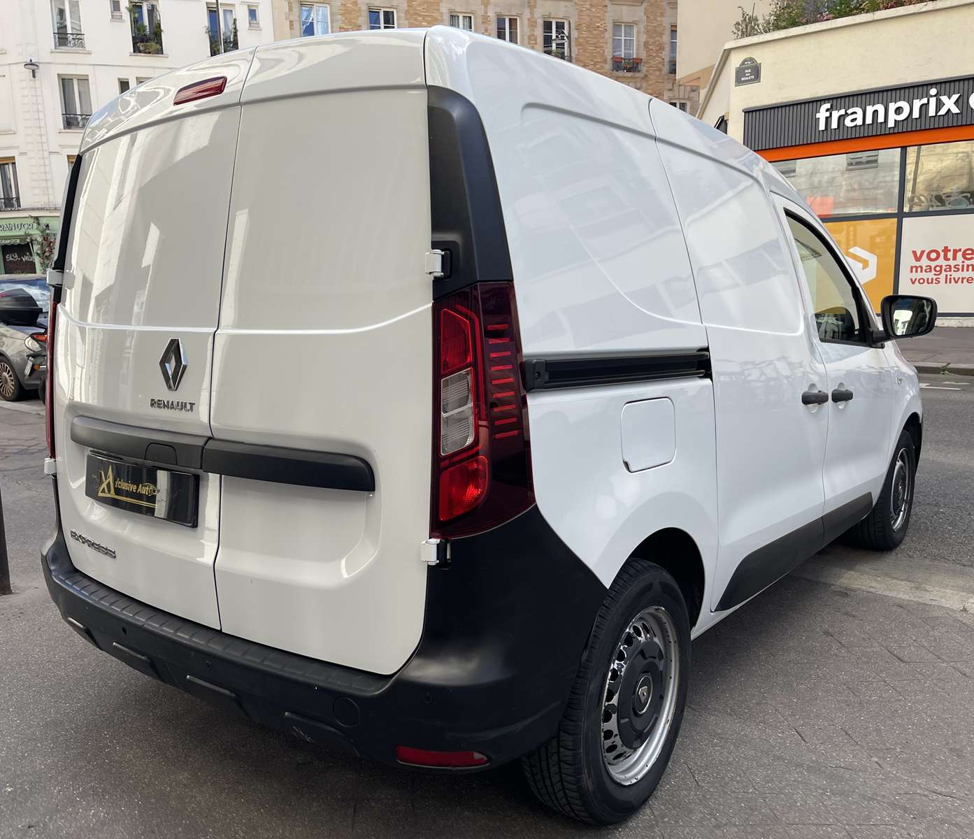 Renault Express Van 1.5 Blue dCi 75ch Confort 2