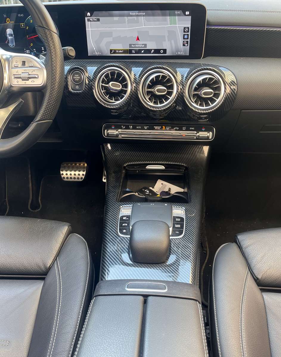 MERCEDES CLASSE A IV 180 AMG LINE 7G-DCT 11