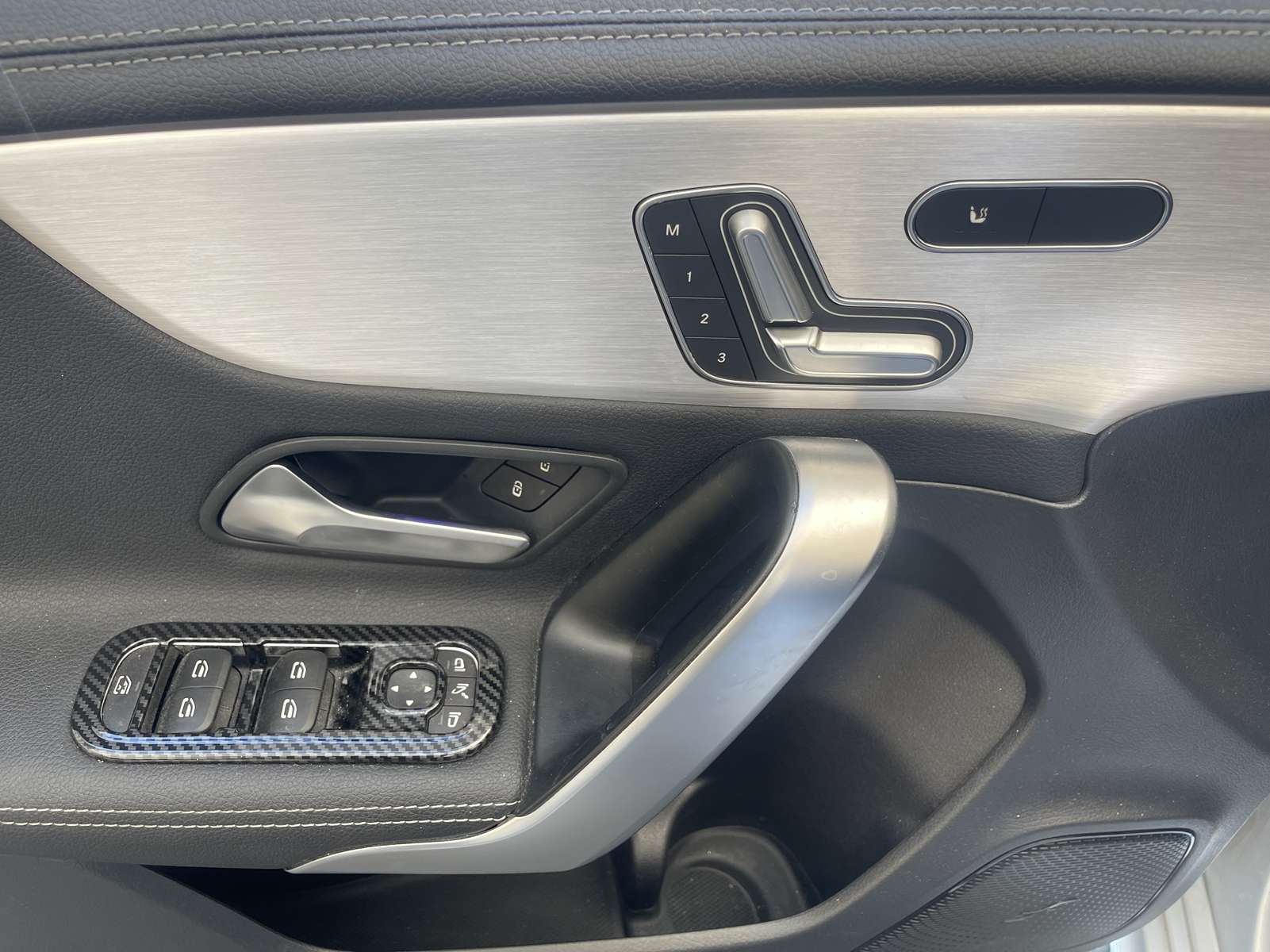 MERCEDES CLASSE A IV 180 AMG LINE 7G-DCT 19