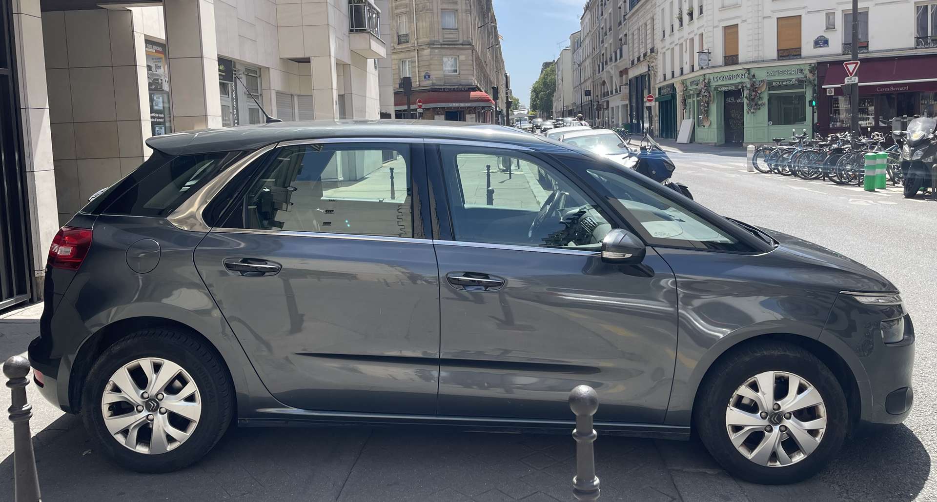 Citroën C4 Picasso e-HDi 115ch Intensive 1