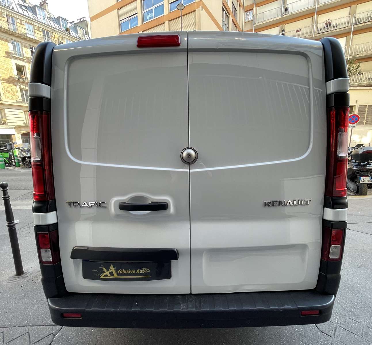 RENAULT TRAFIC III (2) 2.0 FOURGON L1H1 2800 KG BLUE DCI 130 GRAND CONFORT 3