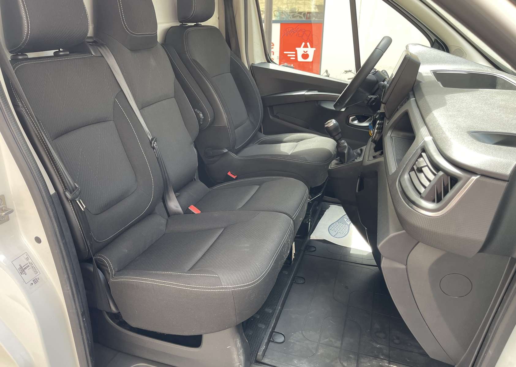 Renault TRAFIC III (2) 2.0 FOURGON L1H1 2800 KG BLUE DCI 130 GRAND CONFORT 1ère main 8