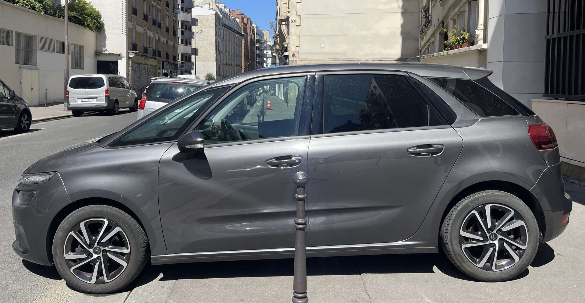 CITROEN C4 SPACETOURER 1.2 PURETECH 130 S&S BUSINESS EAT8 1ère main 5