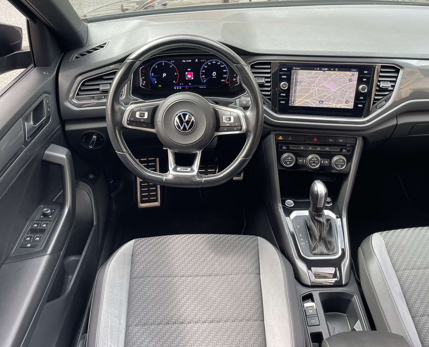 VOLKSWAGEN T-ROC 2.0 TDI 150 R-LINE DSG7 13