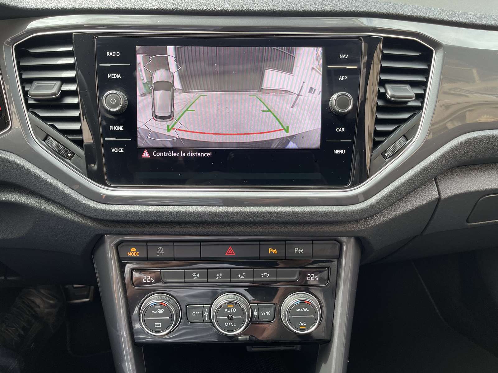 VOLKSWAGEN T-ROC 2.0 TDI 150 R-LINE DSG7 17