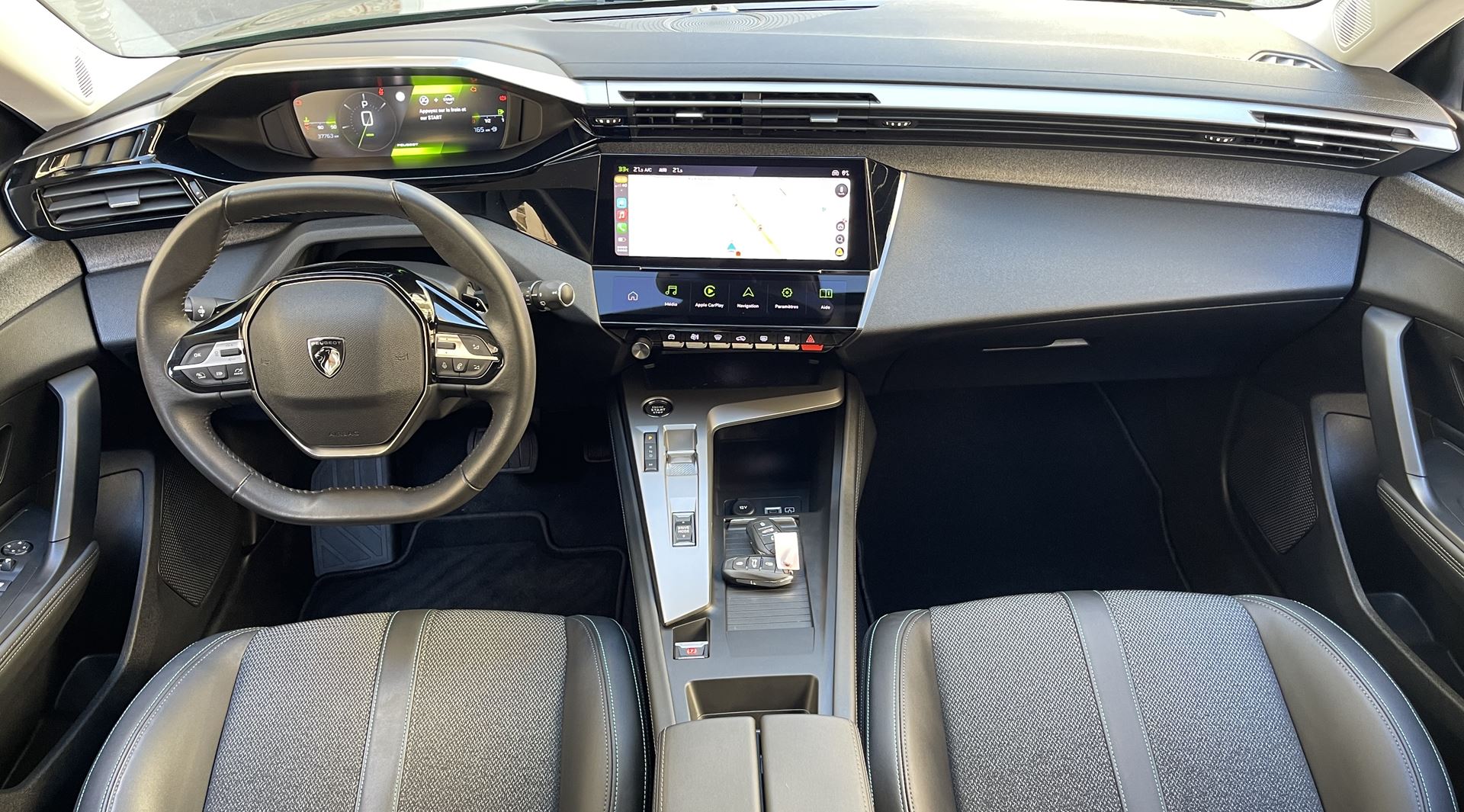 Peugeot 308 1.2 PURETECH 130 S&S ALLURE PACK EAT8 1ère main 12