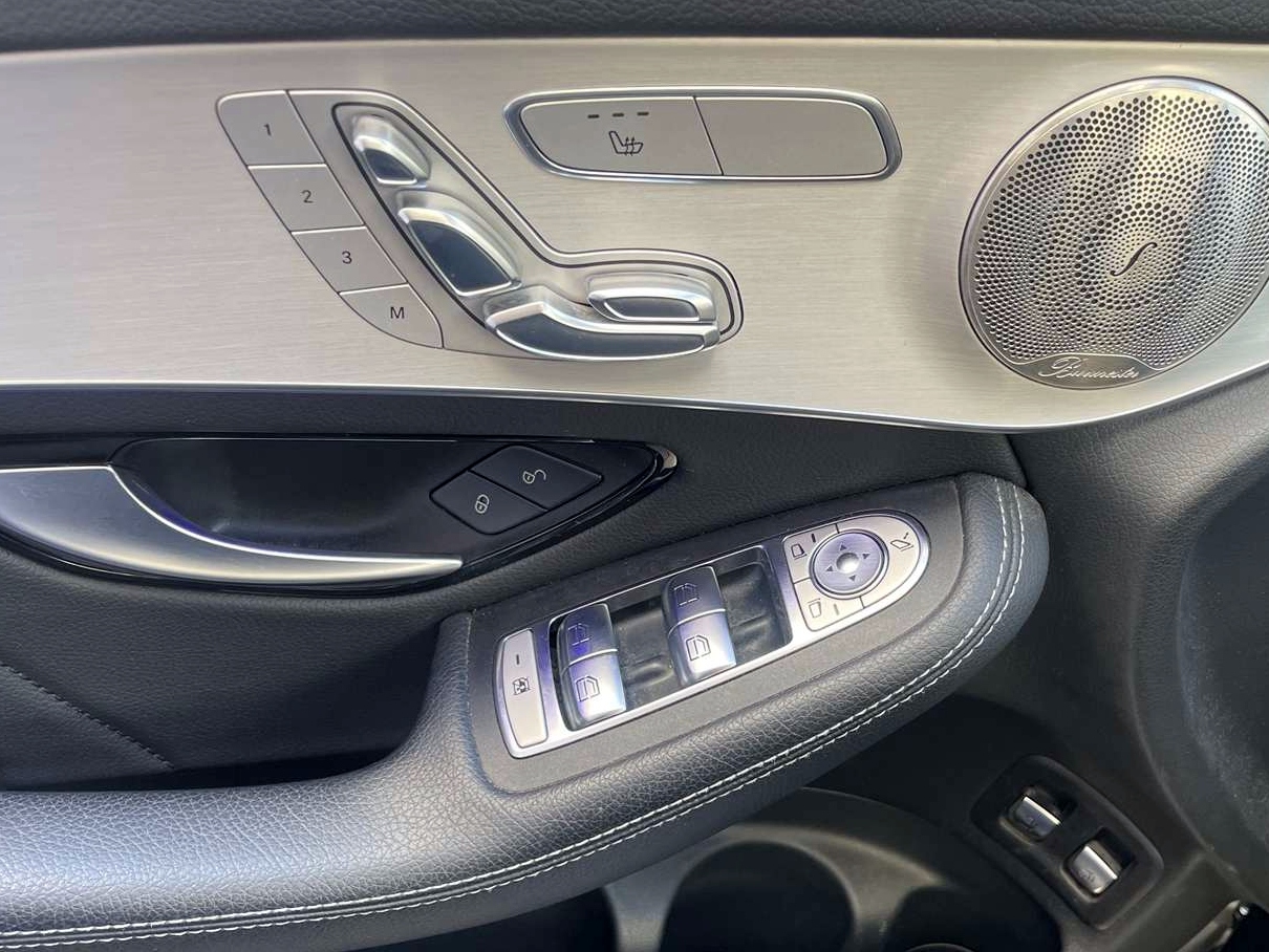 MERCEDES GLC (2) 300 E AMG LINE 4MATIC 9G-TRONIC 20
