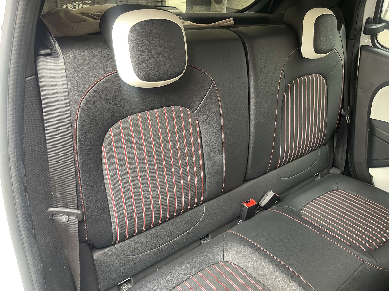 RENAULT TWINGO III (2) 0.9 TCE 95 LE COQ SPORTIF 10