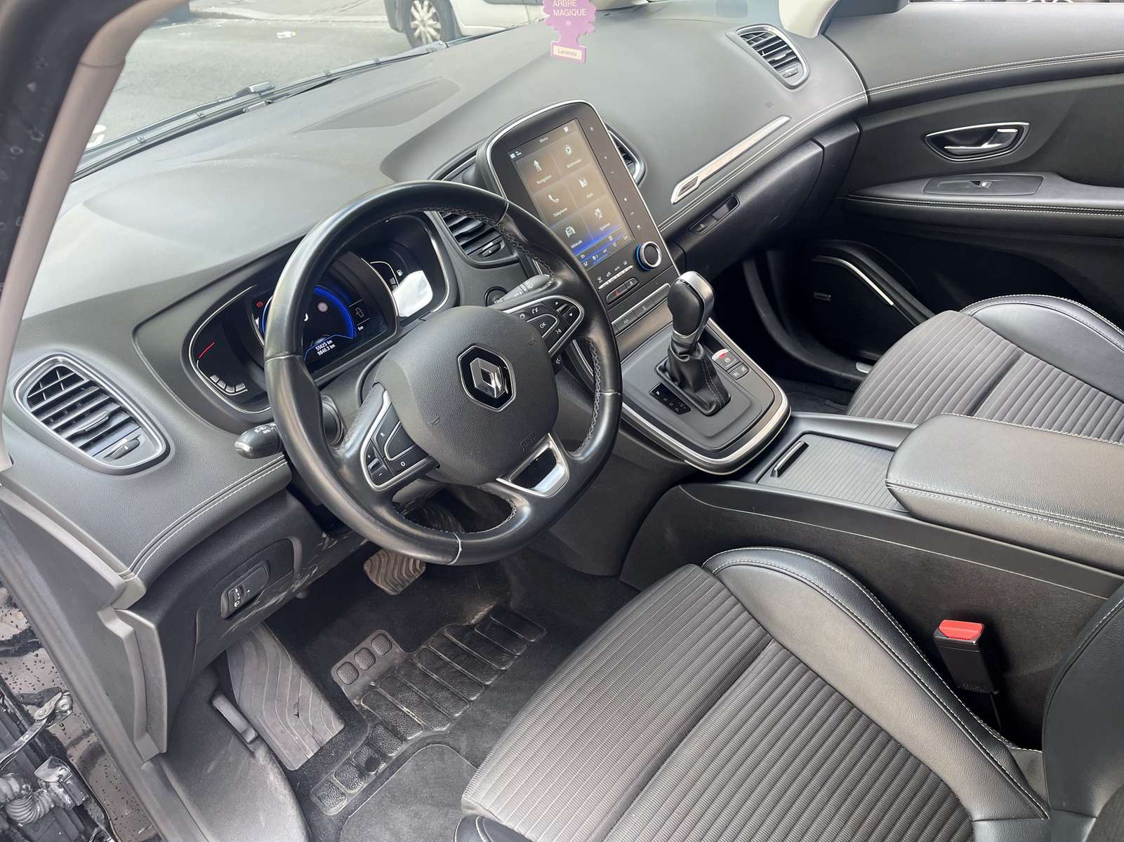 RENAULT GRAND SCENIC IV 1.6 DCI 160 ENERGY BUSINESS INTENS EDC 13