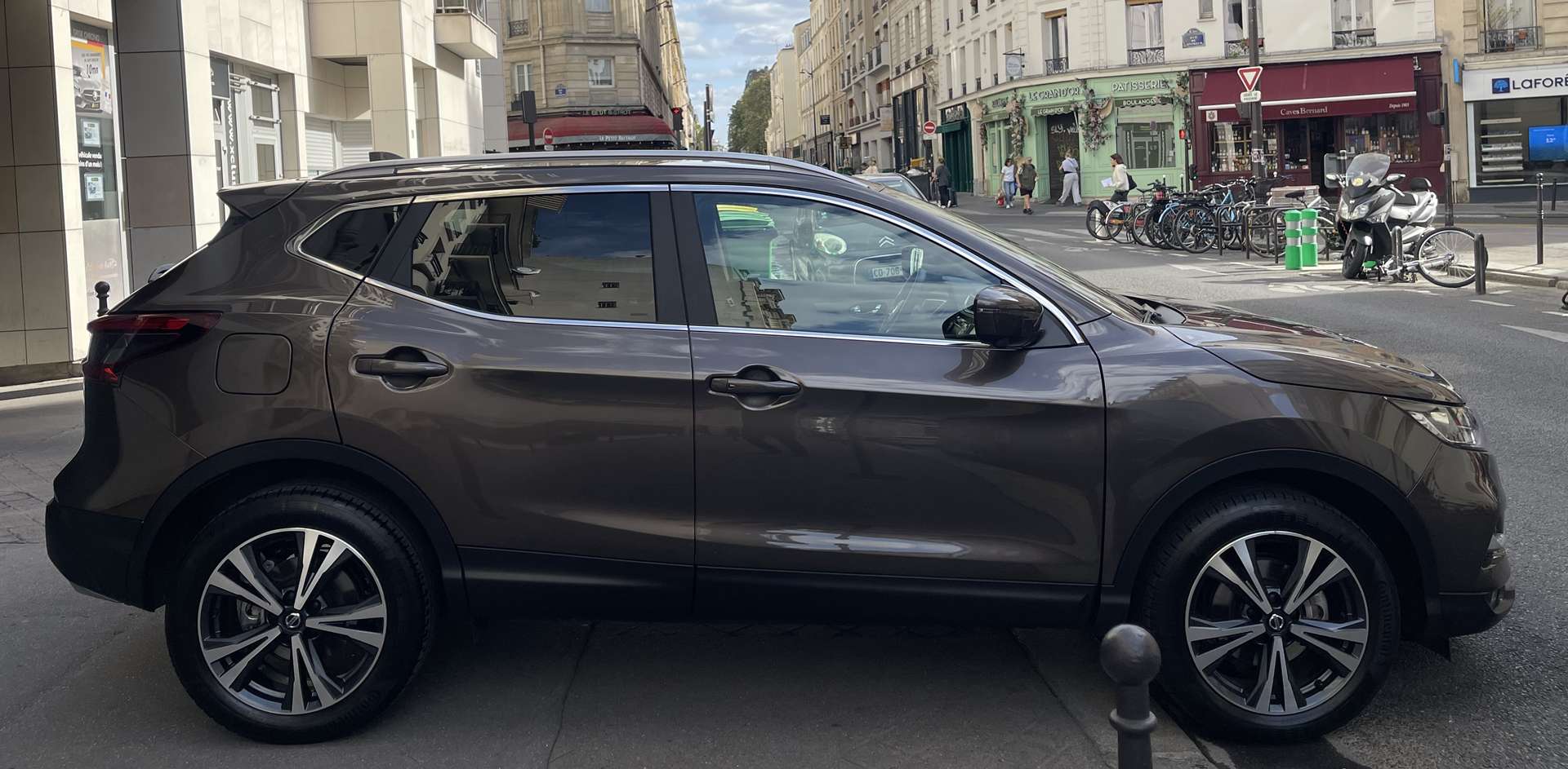 NISSAN QASHQAI II (2) 1.3 DIG-T 140 N-CONNECTA 1ère main 1