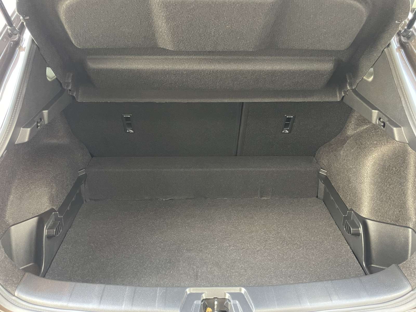 NISSAN QASHQAI II (2) 1.3 DIG-T 140 N-CONNECTA 1ère main 24
