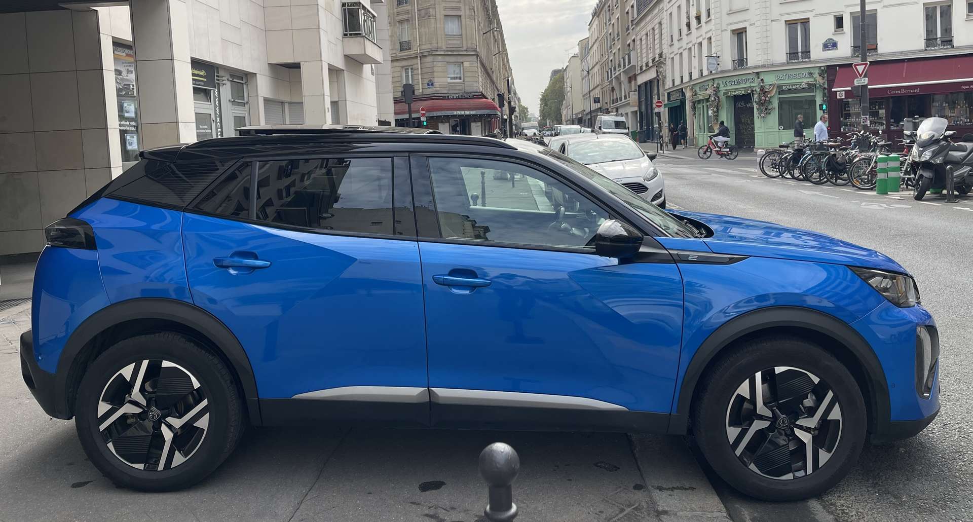 PEUGEOT 2008 II (2) ELECTRIQUE 156 GT 54 KWH 1