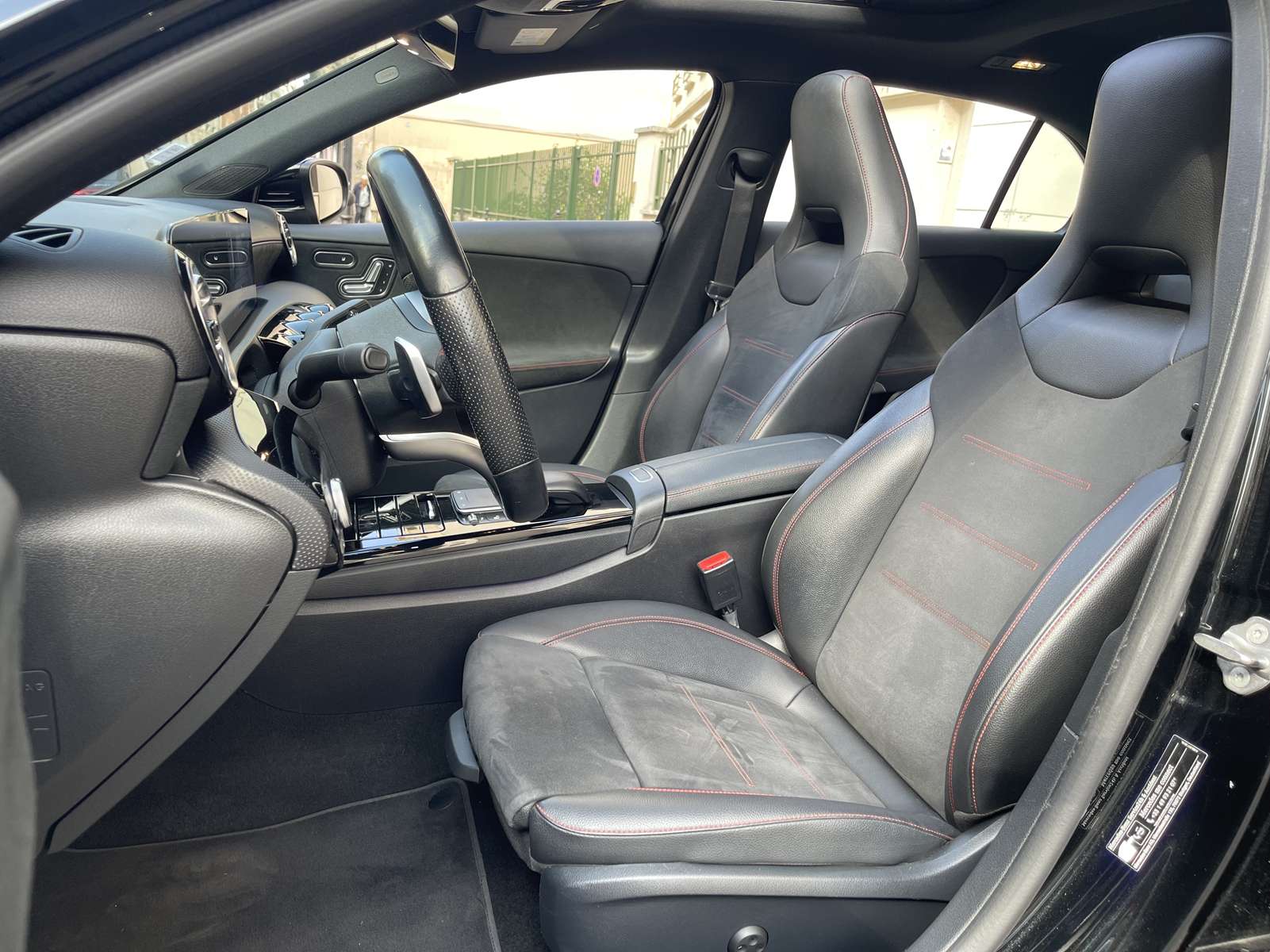 MERCEDES CLASSE A IV (2) 250 AMG LINE 8G-DCT 8