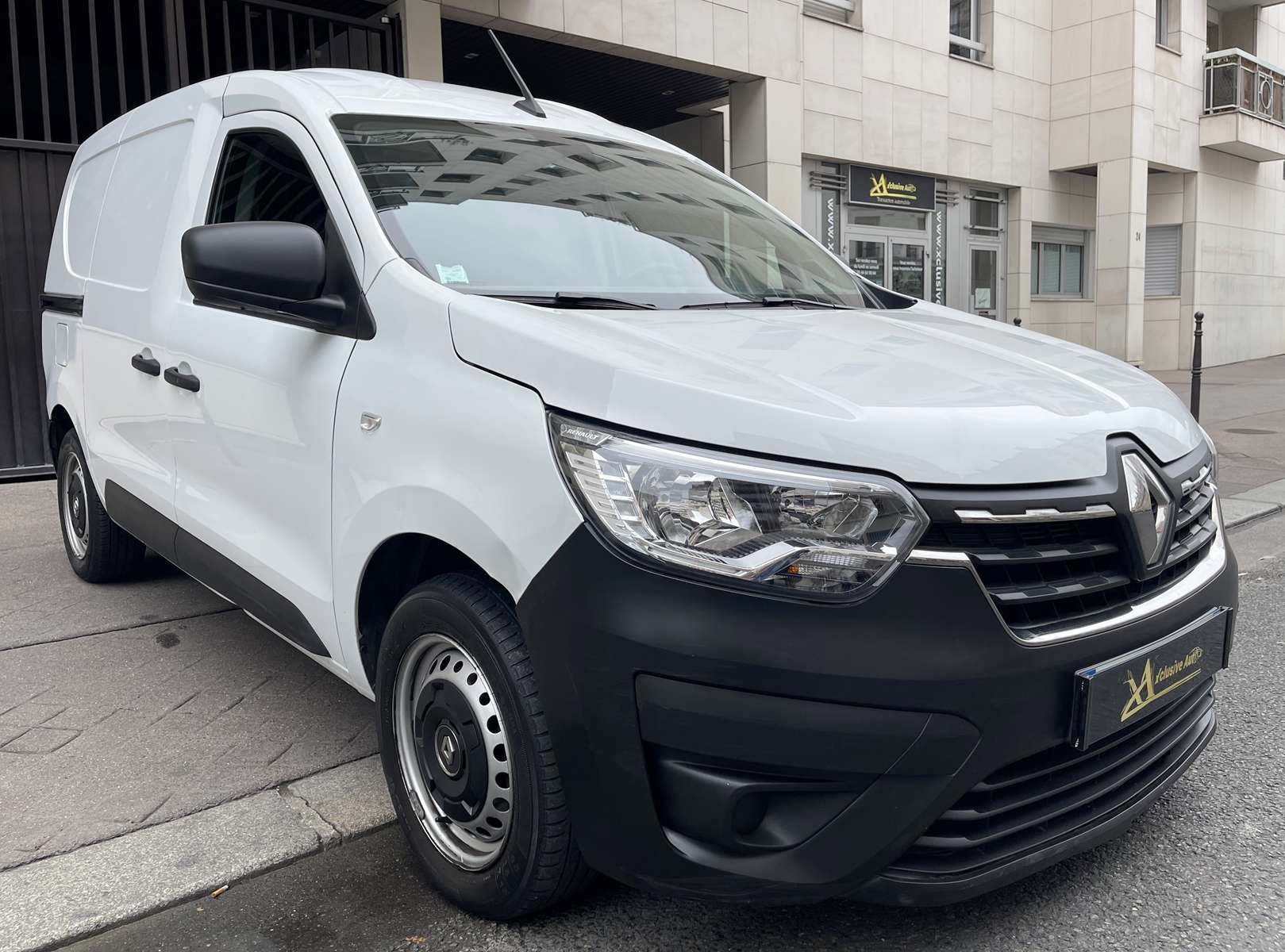 RENAULT EXPRESS VAN II VAN 1.3 TCE 100 CONFORT 8990€ TTC
