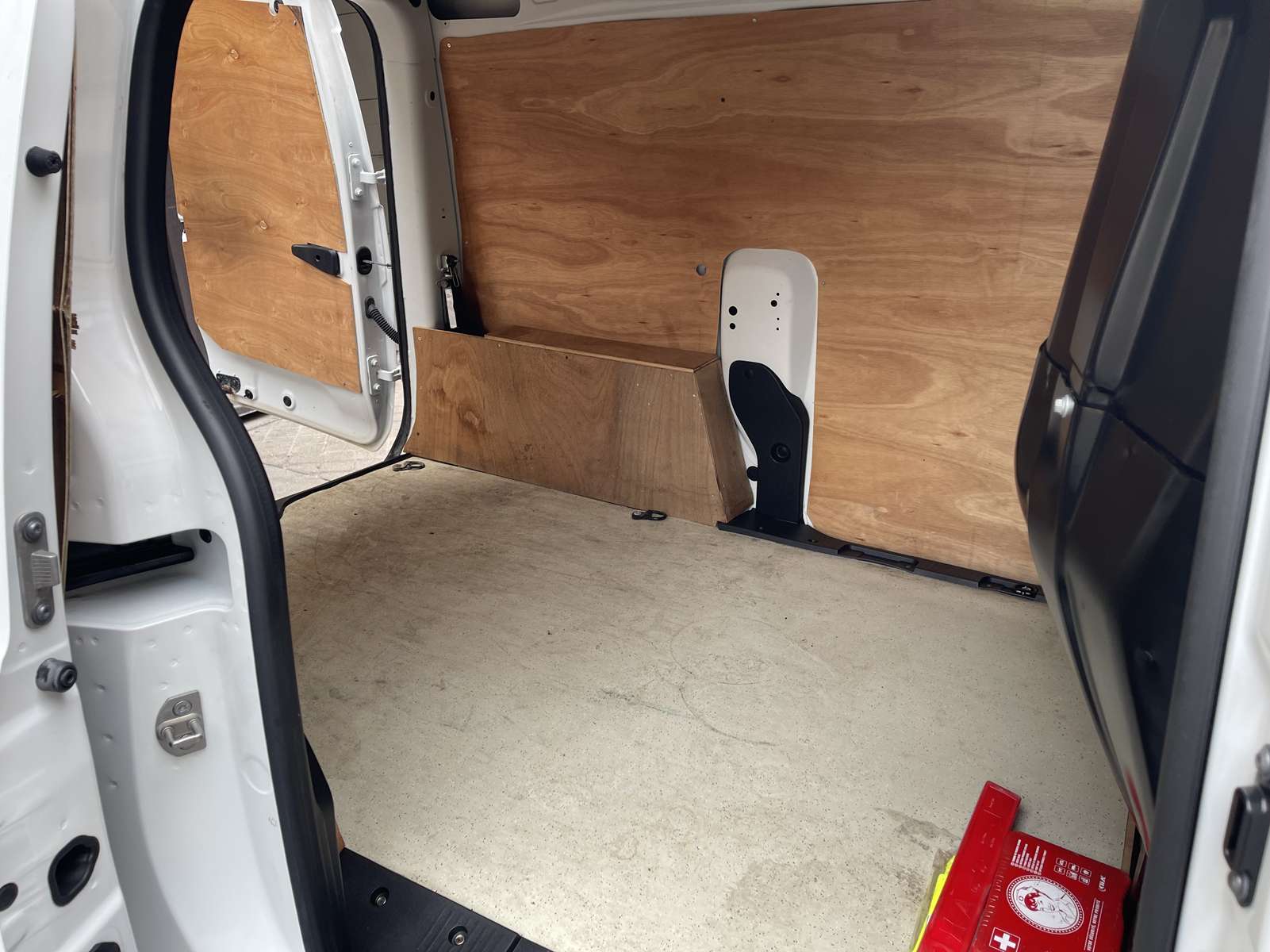 RENAULT EXPRESS VAN II VAN 1.3 TCE 100 CONFORT 8990€ TTC 18