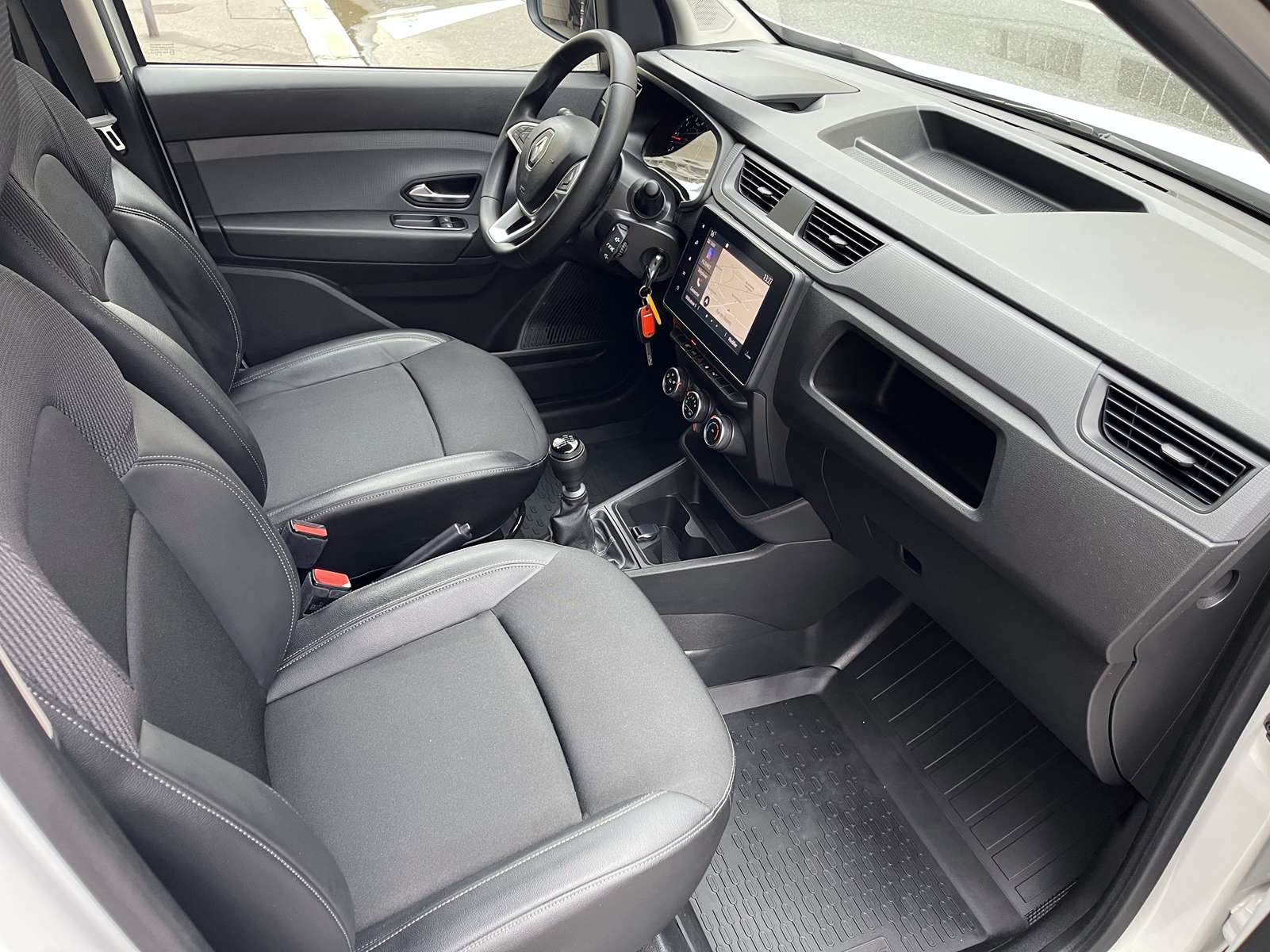 RENAULT EXPRESS VAN II VAN 1.3 TCE 100 CONFORT 8990€ TTC 11
